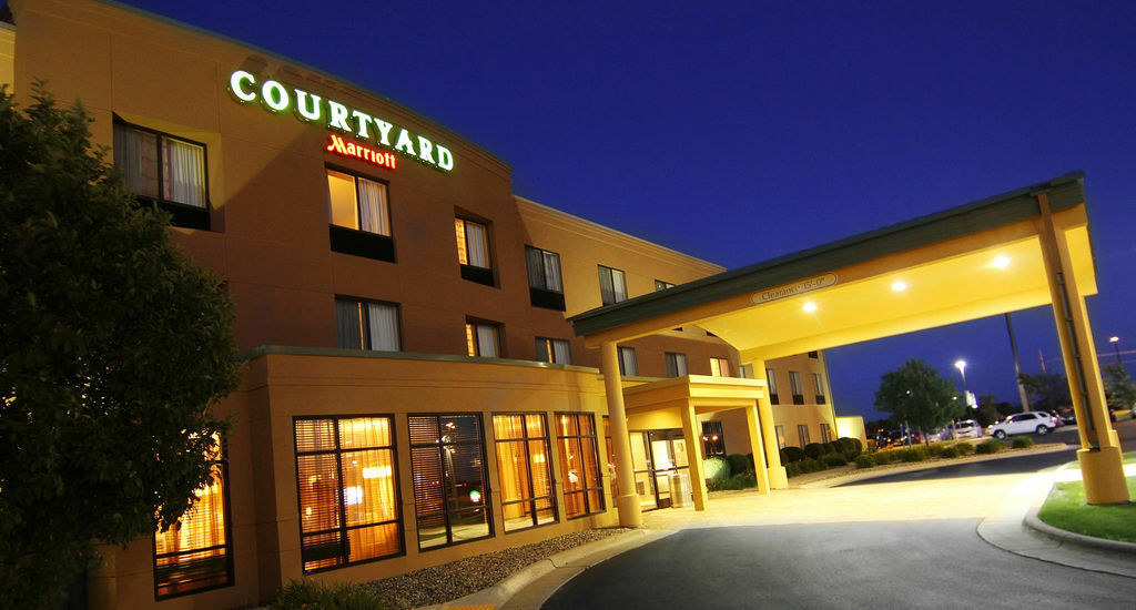 Courtyard Fargo Moorhead, Mn Hotel Buitenkant foto